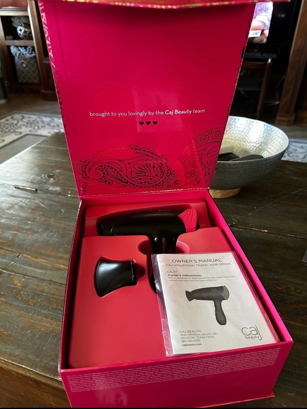 Volumizing Travel Hair Dryer — Hot Pink - Picture 2 of 5